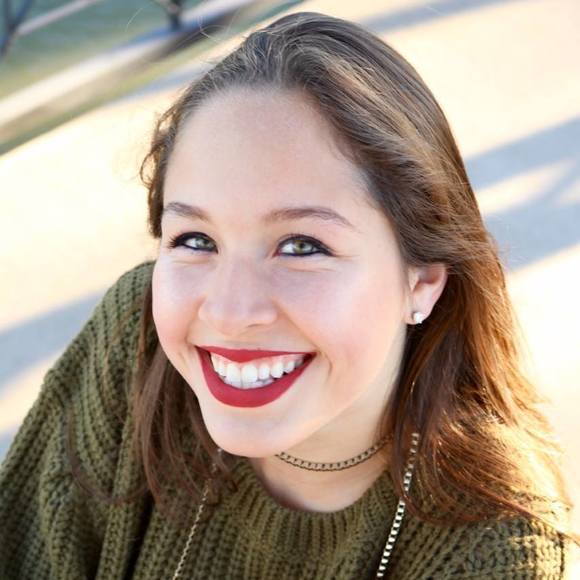 Meet your Posher, Ericka - Picture 1 of 1